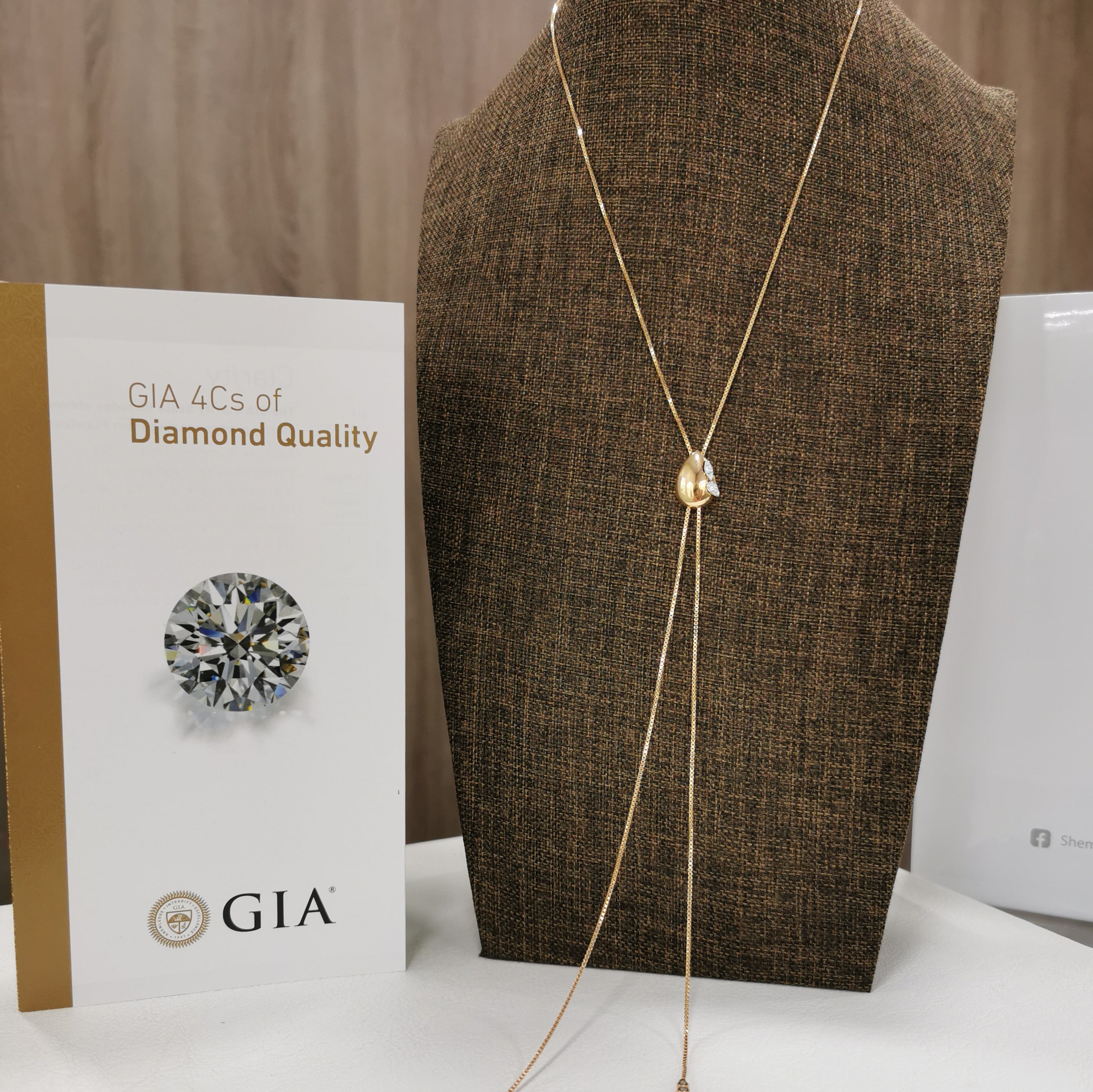 Колие 18 карата розово злато с Диаманти 0.20